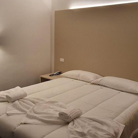Hotel Azzano Decimo Exteriör bild